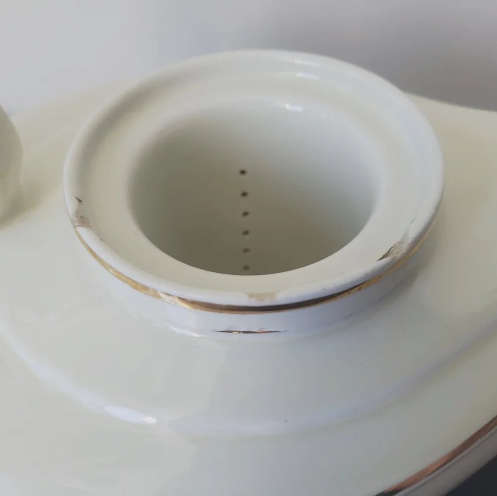 HALLs Superior tea pot - Picture 16 of 16